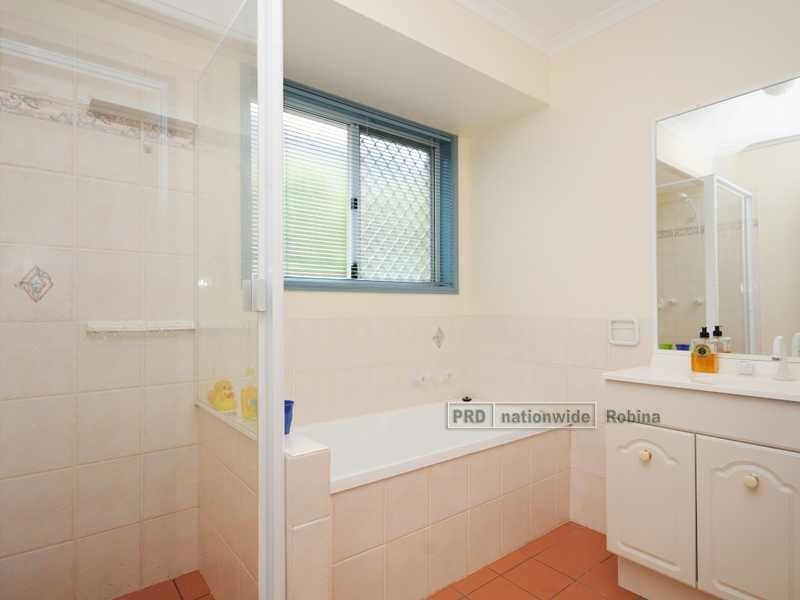 25 Sugarglider Lane, Mudgeeraba QLD 4213