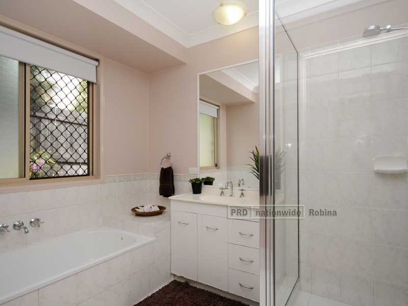 3 Tobermory Court, Merrimac QLD 4226