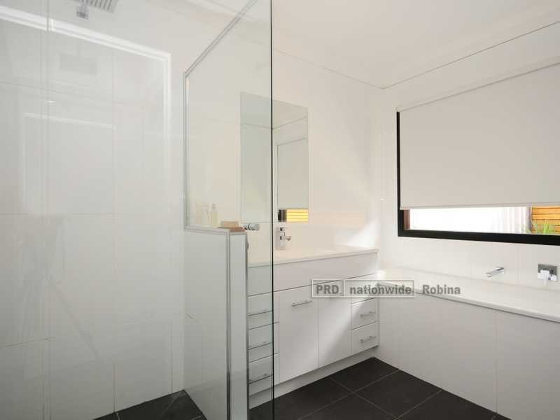 9 Goodman Close, Highland Park QLD 4211