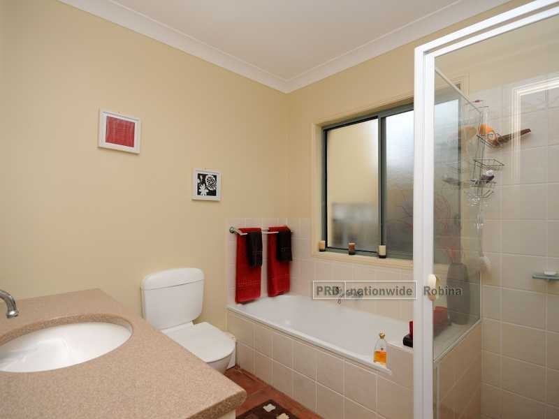 72 Harrier Drive, Burleigh Waters QLD 4220
