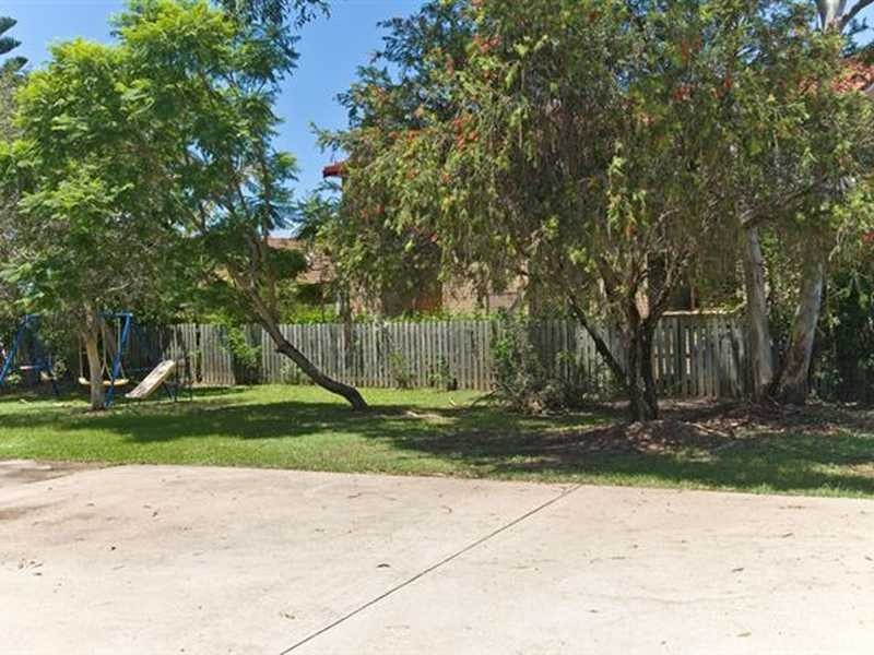 Unit 4/6 Duet Drive, Mermaid Waters QLD 4218