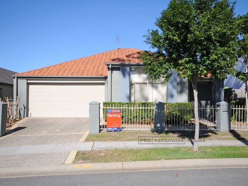 3 Avellino Drive, Varsity Lakes QLD 4227