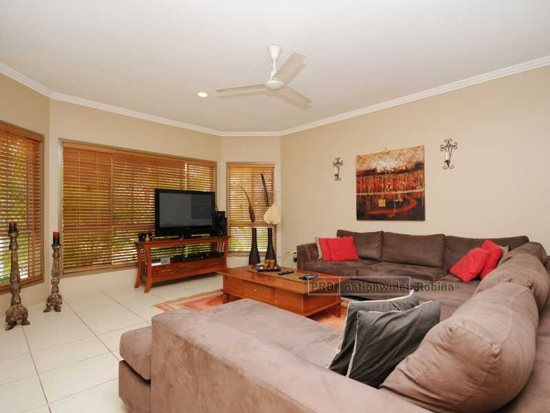 23 Glastonbury Drive, Mudgeeraba QLD 4213