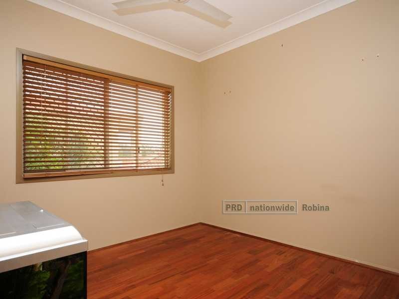 23 Glastonbury Drive, Mudgeeraba QLD 4213