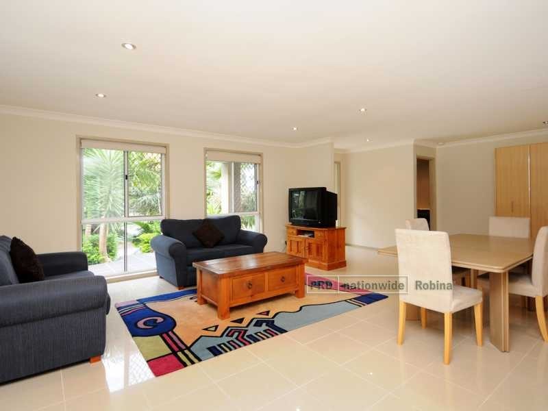 126 Plateau Cres, Carrara QLD 4211