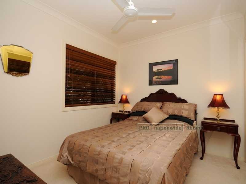 Unit 1/17 Eugenia Circuit, Robina QLD 4226