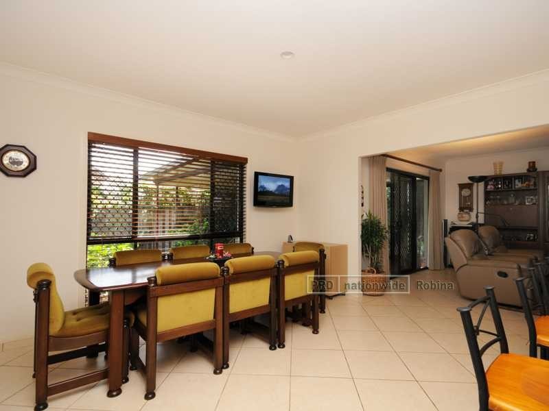 Unit 1/17 Eugenia Circuit, Robina QLD 4226