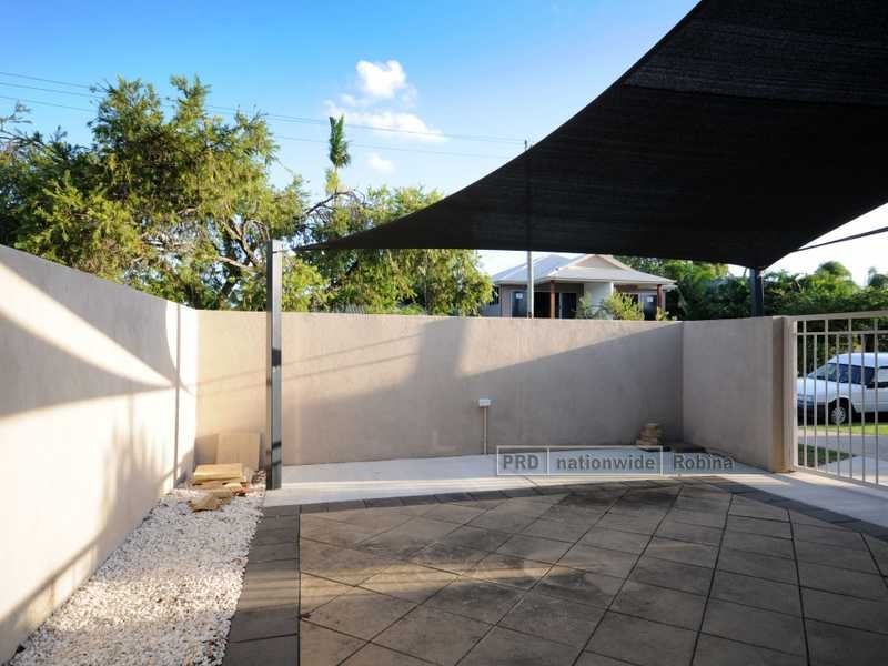 Unit 2/51 Walton Street, Southport QLD 4215