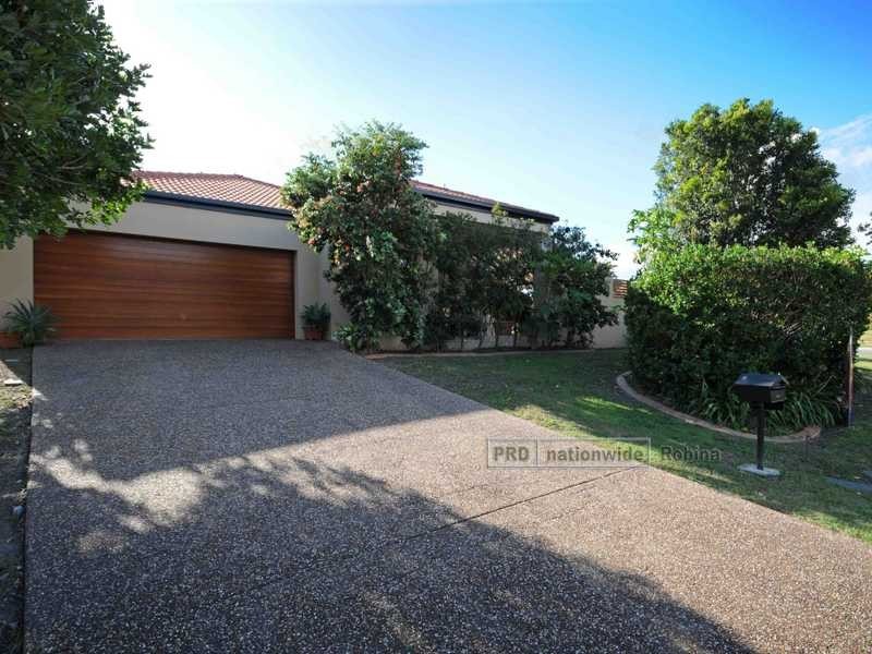 Unit 1/3 Entry Drive, Merrimac QLD 4226