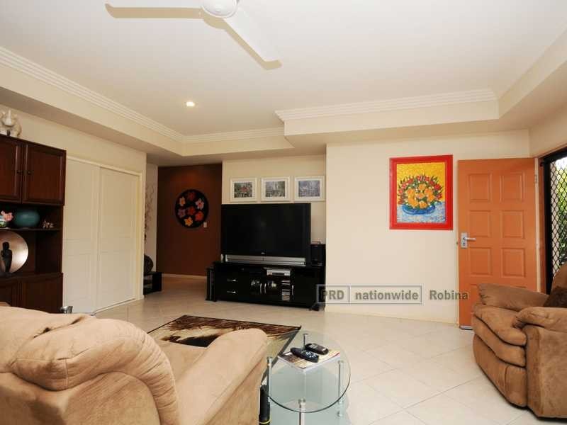 Unit 1/3 Entry Drive, Merrimac QLD 4226