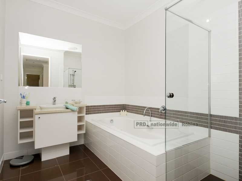 19 Boogaerdt Rise, Bonogin QLD 4213