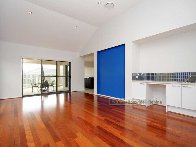 19 Boogaerdt Rise, Bonogin QLD 4213