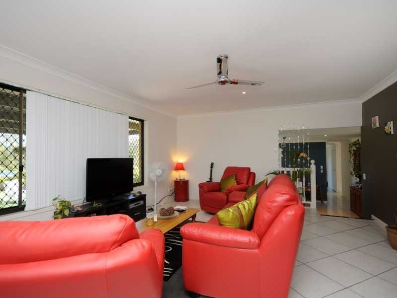 107 Highfield Drive, Merrimac QLD 4226