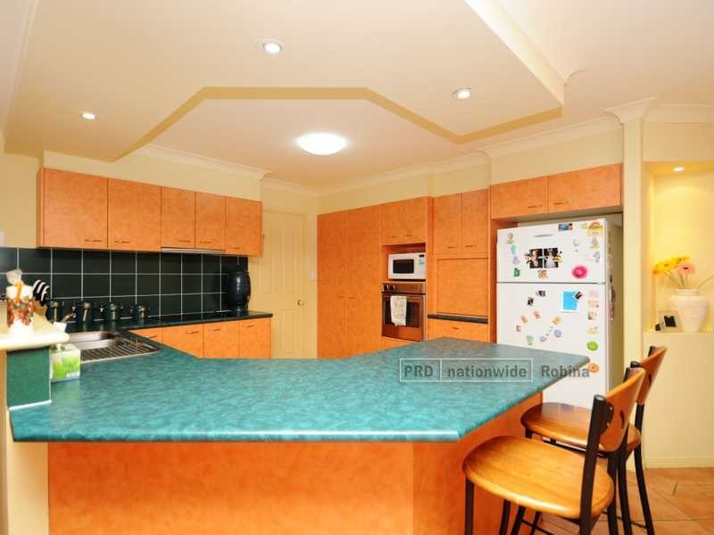 6 Camphor Wood Court, Robina QLD 4226