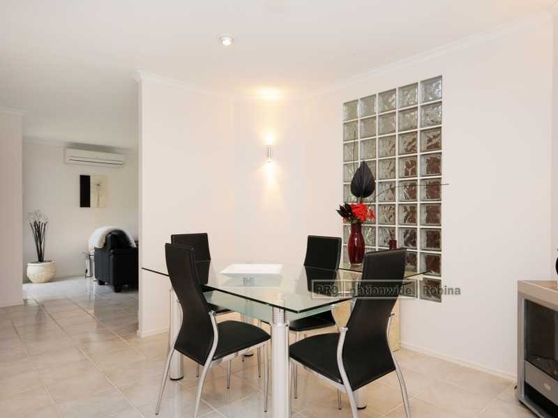 137 Camberwell Circuit, Robina QLD 4226