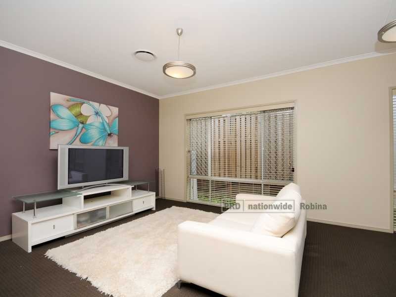 23 Campelles Avenue, Varsity Lakes QLD 4227