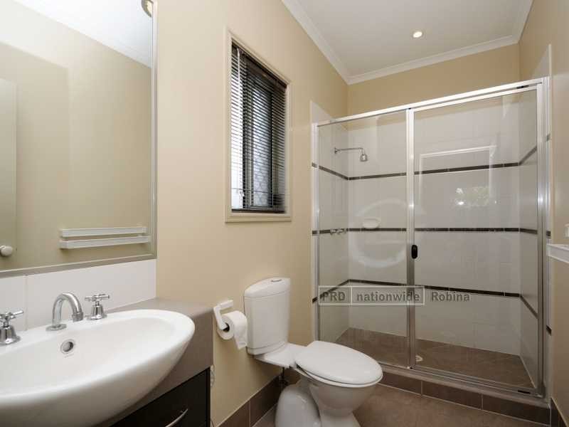 23 Campelles Avenue, Varsity Lakes QLD 4227