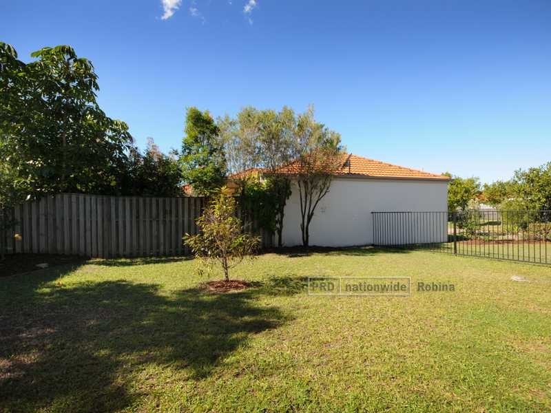 9 Carpentaria Court, Robina QLD 4226