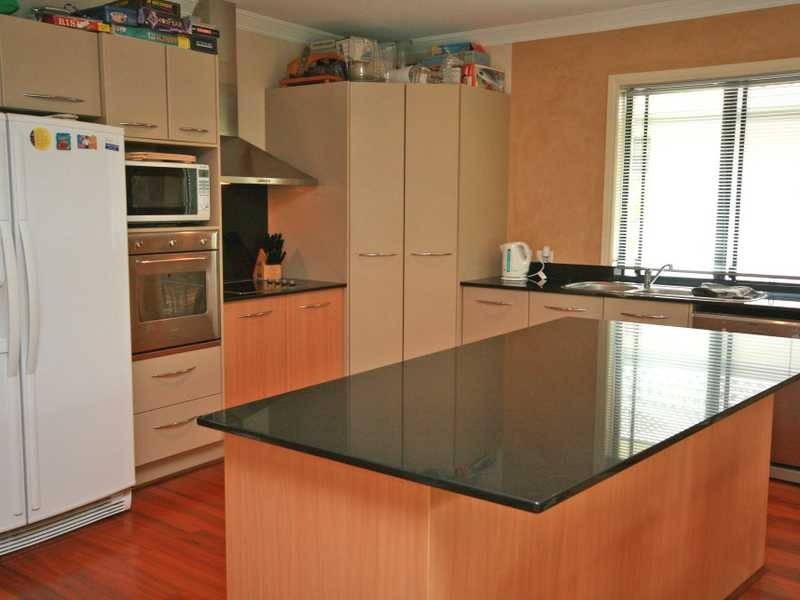 10 Northpoint Close, Robina QLD 4226