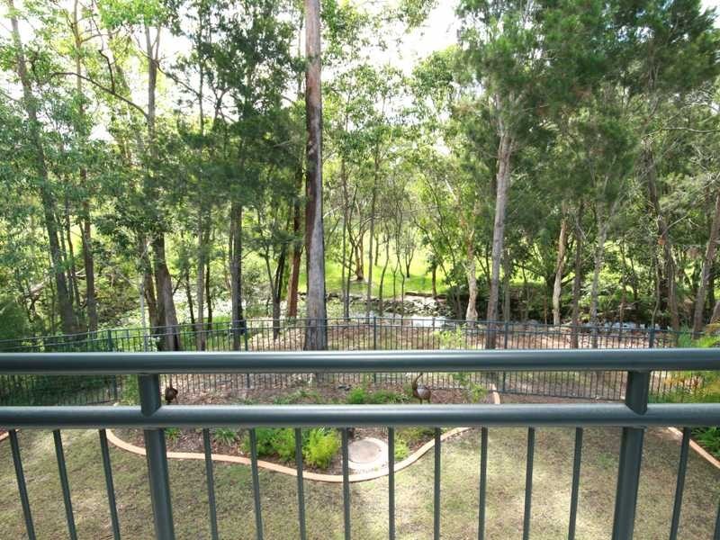 10 Northpoint Close, Robina QLD 4226