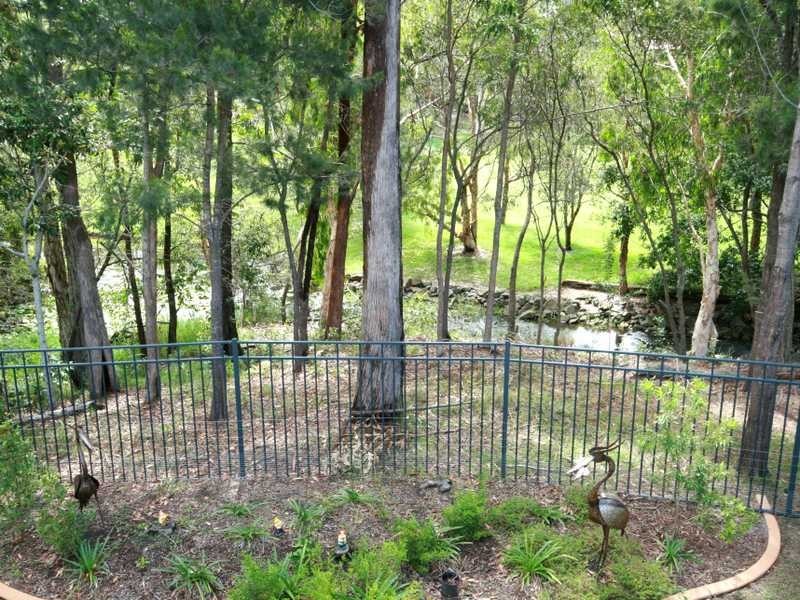 10 Northpoint Close, Robina QLD 4226