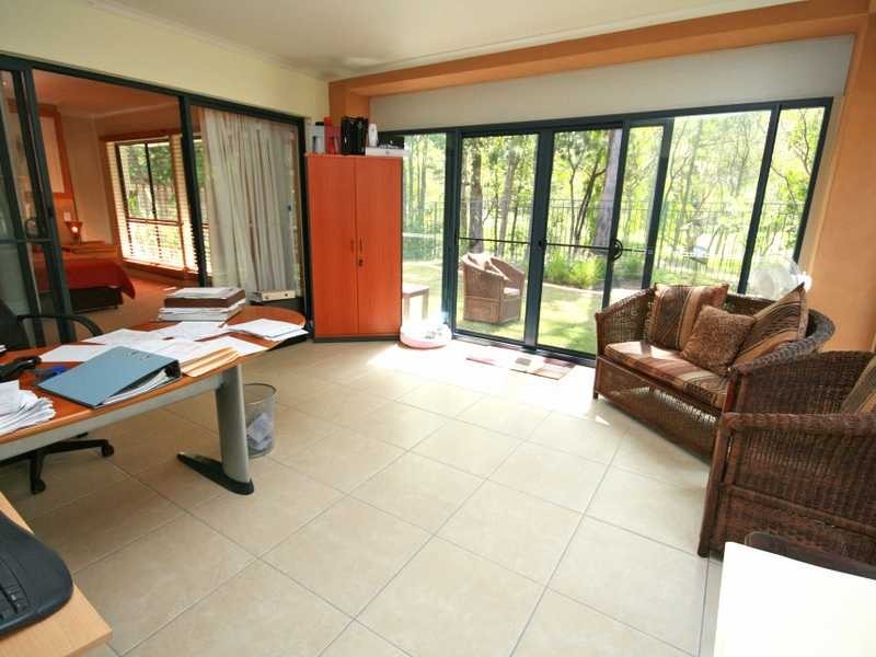 10 Northpoint Close, Robina QLD 4226