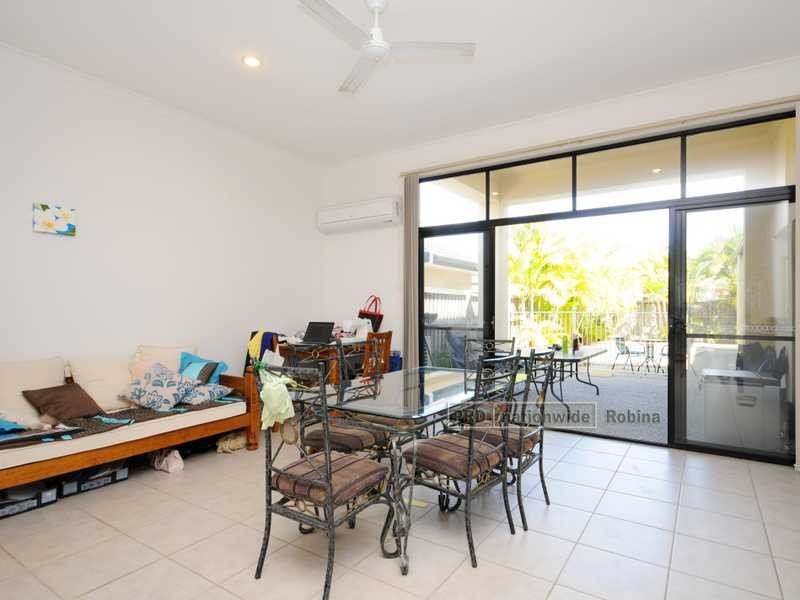 7 Shorehaven Place, Varsity Lakes QLD 4227