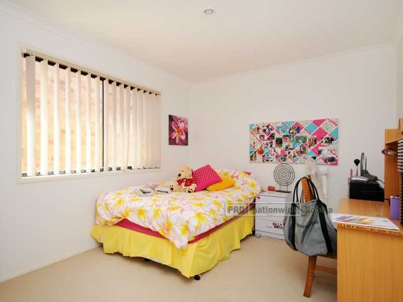 7 Shorehaven Place, Varsity Lakes QLD 4227