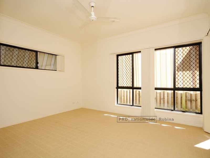 41 Lantau Crescent, Varsity Lakes QLD 4227