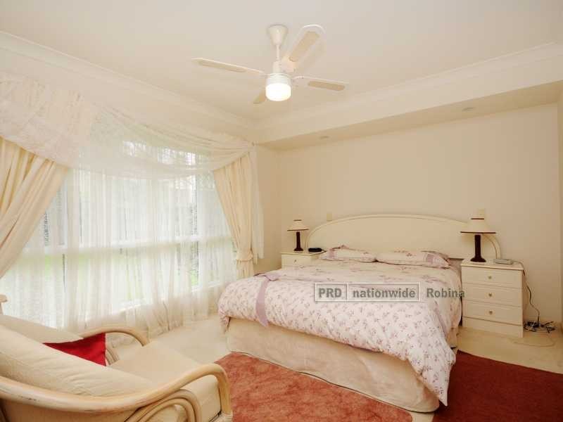 4 Mulberry Parade, Tugun QLD 4224