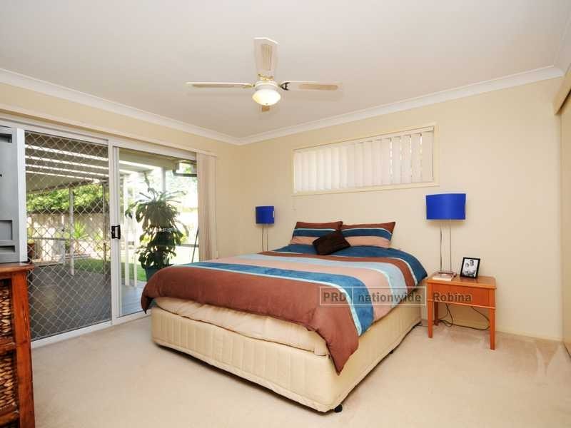 17 Frankston Court, Robina QLD 4226