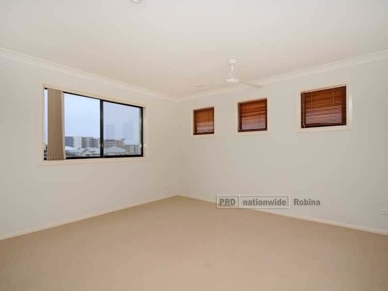 19 Winton Terrace, Varsity Lakes QLD 4227