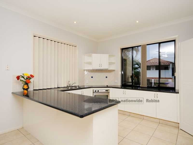 19 Winton Terrace, Varsity Lakes QLD 4227