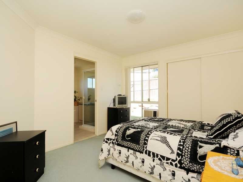 2 Paddington Drive, Carrara QLD 4211