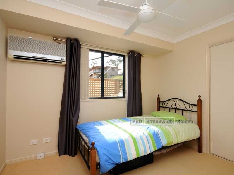 2 Riverina Court, Mudgeeraba QLD 4213