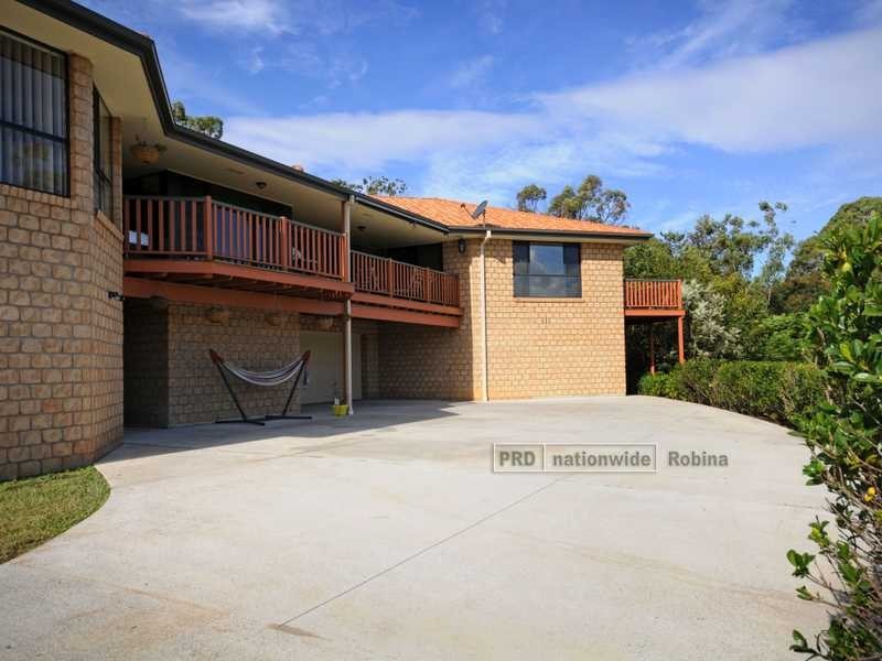 2 Riverina Court, Mudgeeraba QLD 4213