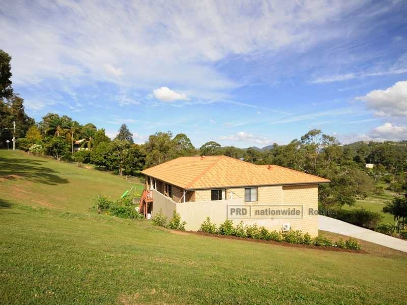 2 Riverina Court, Mudgeeraba QLD 4213