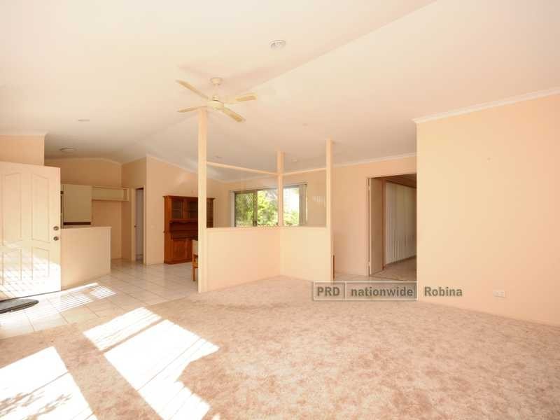 7 Olinda Close, Robina QLD 4226