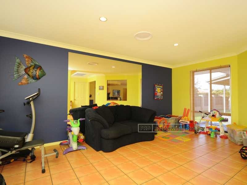 2 Camphor Wood Court, Robina QLD 4226