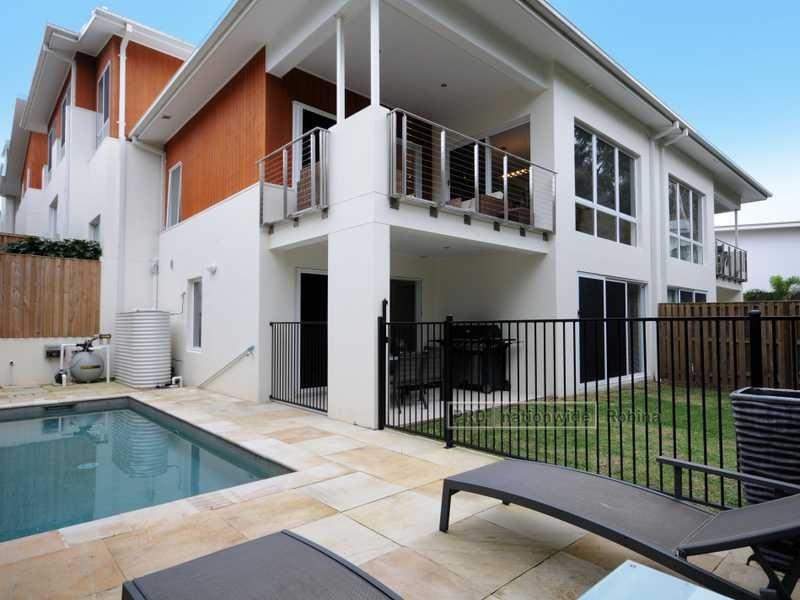 Unit 3/15 Andromeda Parade, Robina QLD 4226