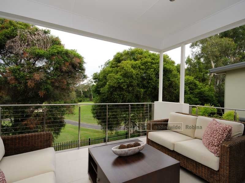 Unit 3/15 Andromeda Parade, Robina QLD 4226