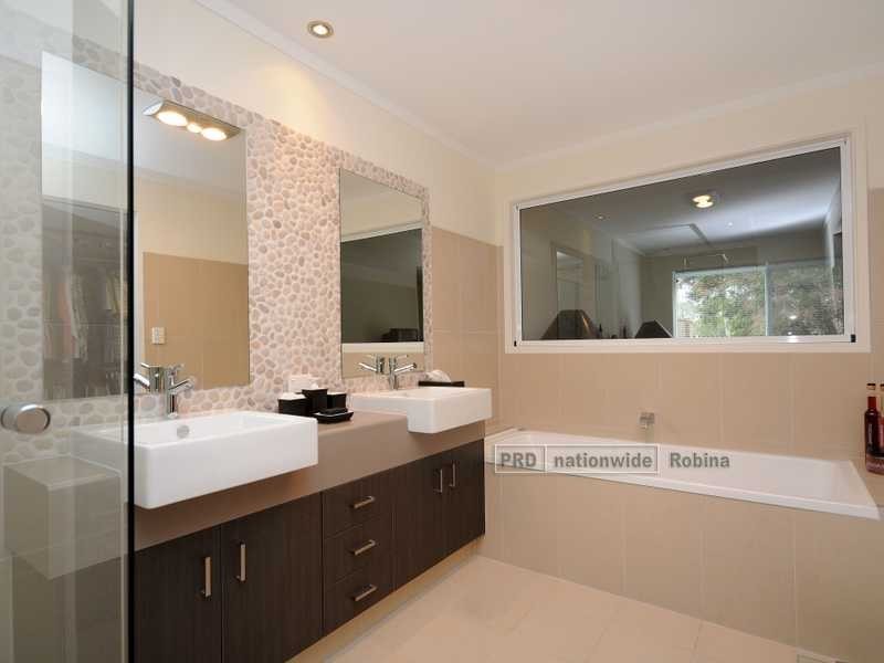 Unit 3/15 Andromeda Parade, Robina QLD 4226