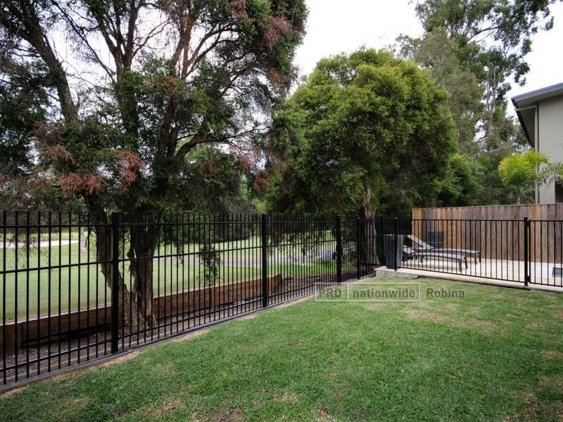 Unit 3/15 Andromeda Parade, Robina QLD 4226