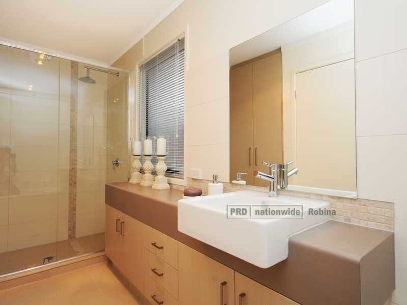 Unit 3/15 Andromeda Parade, Robina QLD 4226