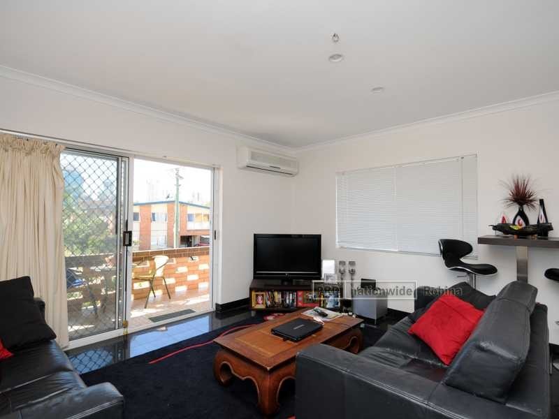 Unit 3/18 Sunrise Boulevarde, Surfers Paradise QLD 4217