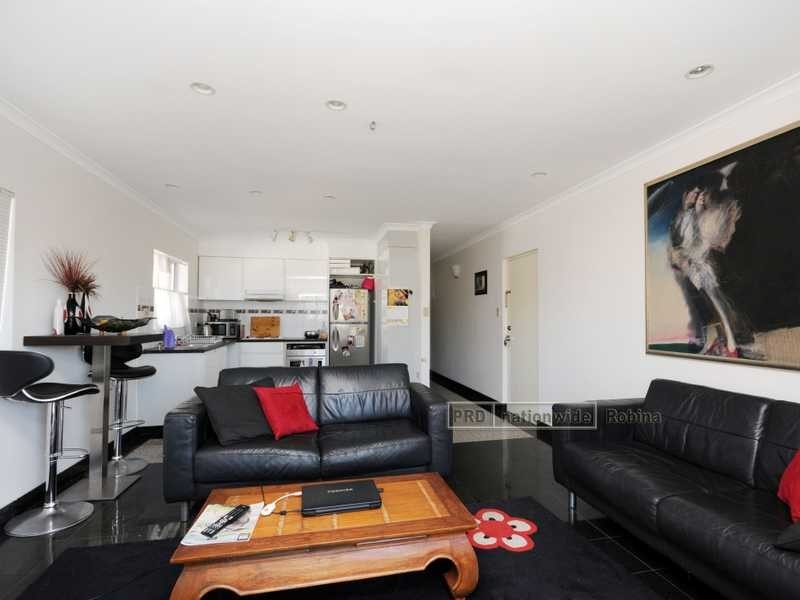 Unit 3/18 Sunrise Boulevarde, Surfers Paradise QLD 4217