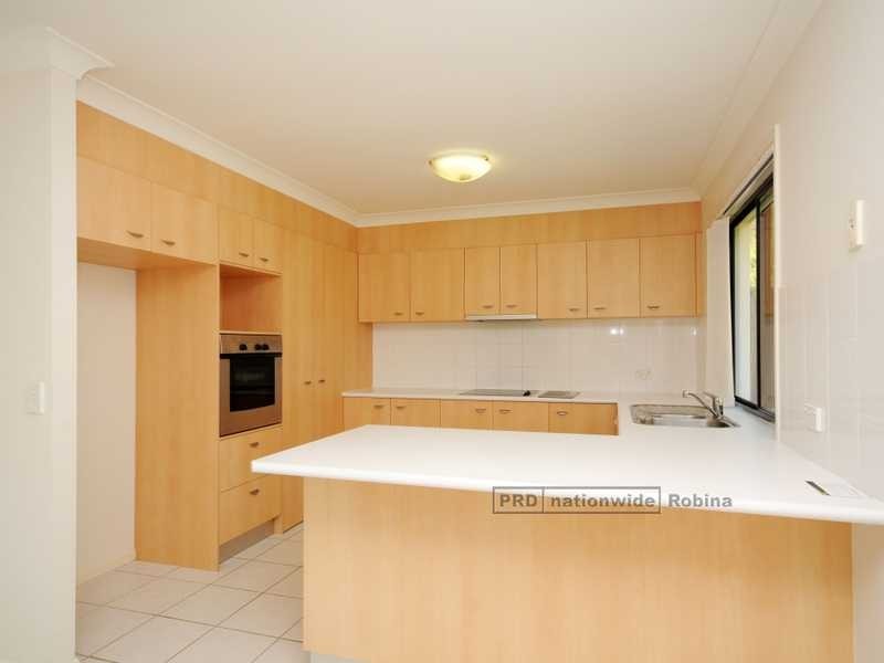 20 Elfin Street, Robina QLD 4226