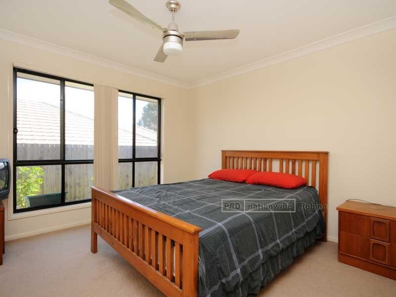 17 Jasmine Circuit, Ormeau QLD 4208