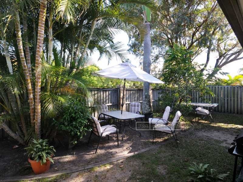 2 Pristine Court, Varsity Lakes QLD 4227