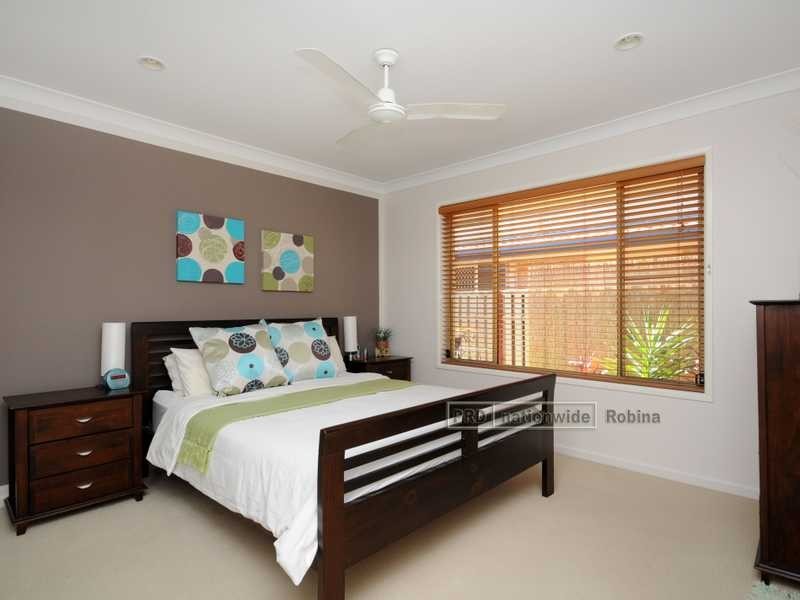 11 Cobb Court, Mudgeeraba QLD 4213